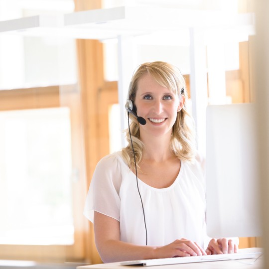 Contact Avery Customer Service