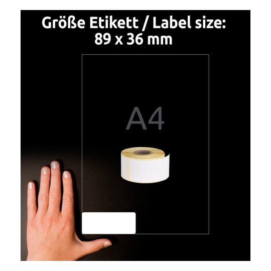 Kuvassa näkyy käsi, jonka vieressä on etikettirulla ja A4-paperi, mikä osoittaa etiketin koon olevan 89 x 36 mm.