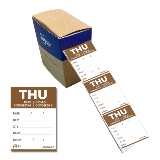 Kuva näyttää Averyn irrotettavien etikettien laatikon. Etiketit ovat ruskeita ja niissä on kentät 'PÄIVÄMÄÄRÄ', 'TUOTE', 'MÄÄRÄ', 'NIMI' ja 'KÄYTETTÄVÄ ENNEN', joista 'TO' on näkyvästi esillä.