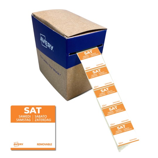 Kuva esittää Averyn irrotettavia etikettejä sisältävää laatikkoa, jossa on sana 'SAT' ja sen käännökset useilla kielillä. Etiketit ovat osittain vedetty ulos laatikosta.
