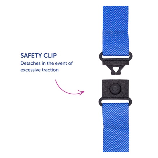 Kuva näyttää turvaklipsin, jossa on sininen hihna. Se on suunniteltu irtoamaan liiallisessa vedossa, mikä lisää turvallisuutta.