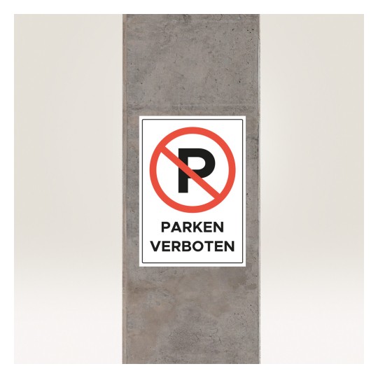 Kuvassa on merkki, jossa on suuri punainen ympyrä ja vinoviiva, joka ylittää kirjaimen 'P', mikä osoittaa, että pysäköinti on kielletty. Merkissä on teksti 'PARKEN VERBOTEN' saksaksi, mikä tarkoittaa 'Pysäköinti kielletty'. Se on kiinnitetty betonipylvääseen.