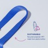 Kuvassa on sininen siksak-kuvioinen nauha, jossa lukee kestävä. Se tarkoittaa, että se on valmistettu kierrätetystä rPET-polyesterista, joka on peräisin muovipulloista.