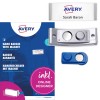 Pakkauskuva tunnusarkilla: Avery Zweckform, Artikkeli: POL20MA66-20DR, Magneettiset nimikyltit, Koko: 68 x 22 mm, Tulostuskelpoisuus: värilasertulostin, mustavalkolasertulostin, mustesuihkukirjoitin, Sisältö: 20 kylttiä / 120 taskukylttiä / 5 arkkia, 24 korttia/arkki?